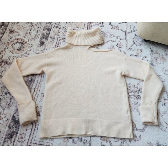 PAIGE Sweaters - Paige Women's Sz. XS Ivory Ribbed Away From Neck Long Sleeve Wool Sweater